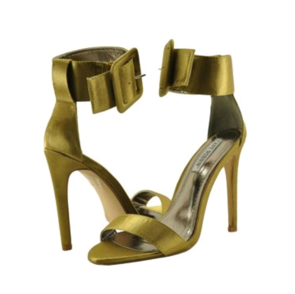 New Olive open toe high heel. Only worn once